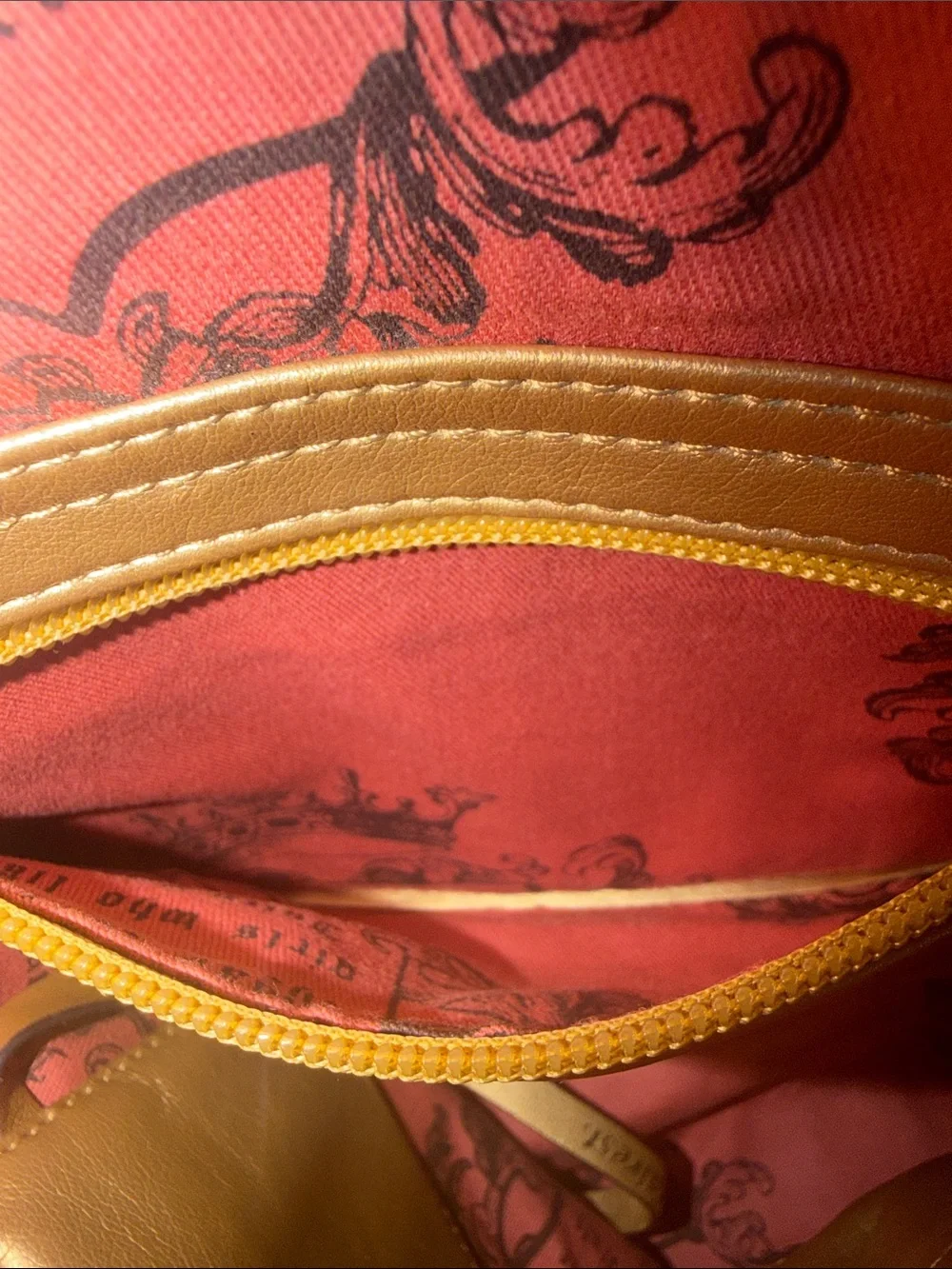Juicy Couture structured pink